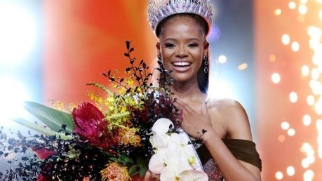 Alucius Mocumi chats to 2022 Miss South Africa winner Ndavi Nokeri | News Article