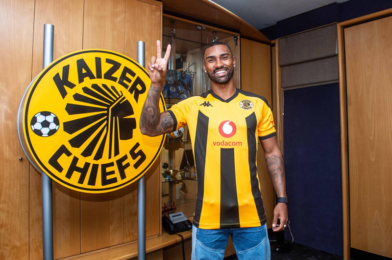 Amakhosi bolster defence with Angolan hard-man | News Article