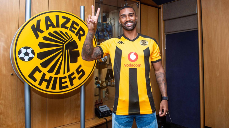 Amakhosi bolster defence with Angolan hard-man | News Article