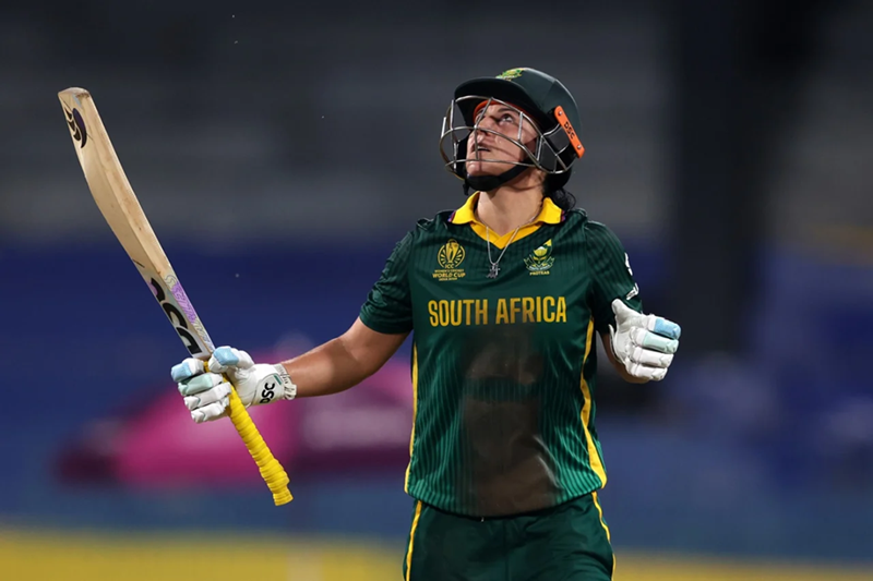 Proteas move to top at Cricket World Cup | News Article