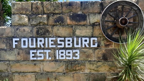 Ontdek Sentraal-SA se juwele hierdie Toerismemaand saam met OFM: Fouriesburg Ontdek Sentraal-SA se juwele hierdie Toerismemaand saam met OFM: Fouriesburg | News Article