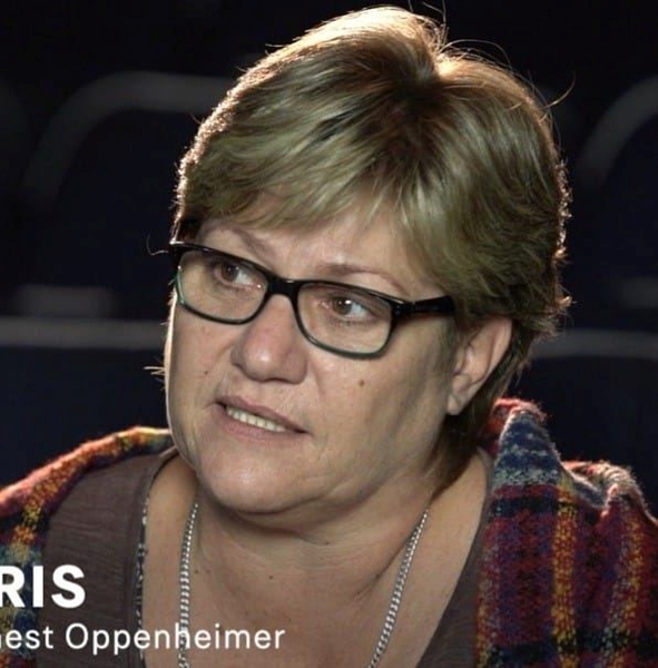 Dulcie Harris red bure tydens gewapende rooftog | News Article