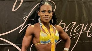 Kontreikuiers: Bloemfontein bodybuilder Emely Tembe shows her mettle | News Article
