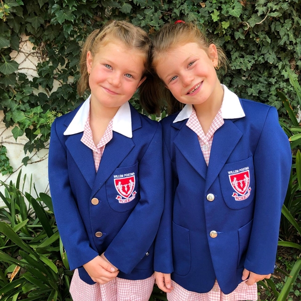 Groot tasse en nog groter opwinding wag op gr. 1’s | News Article