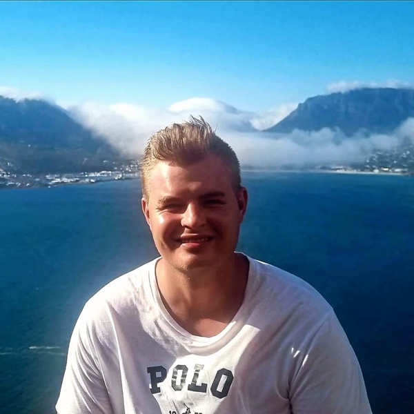 Oud-Vrystater begrawe ná skietvoorval in Kaapstad | News Article
