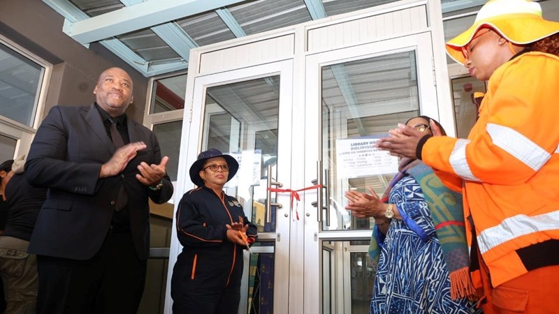 Free State government honours Mandela Day by opening R23 m. library Free State government honours Mandela Day by opening R23 m. library | News Article