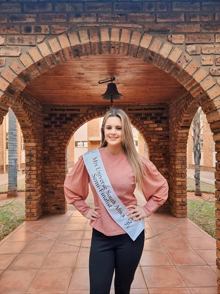 Semifinalis van Kimberley in Mev. Heelal Suid-Afrika wil voorbeeld wees | News Article
