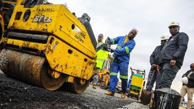 Minister of Transport to assess Moshoeshoe Road in Bloemfontein  | News Article