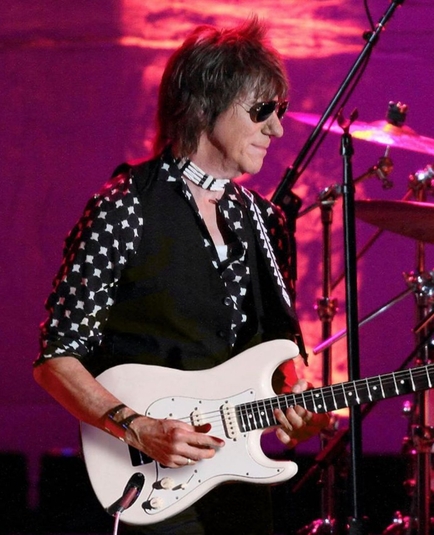 Rock’s legendary guitarist Jeff Beck dies | News Article