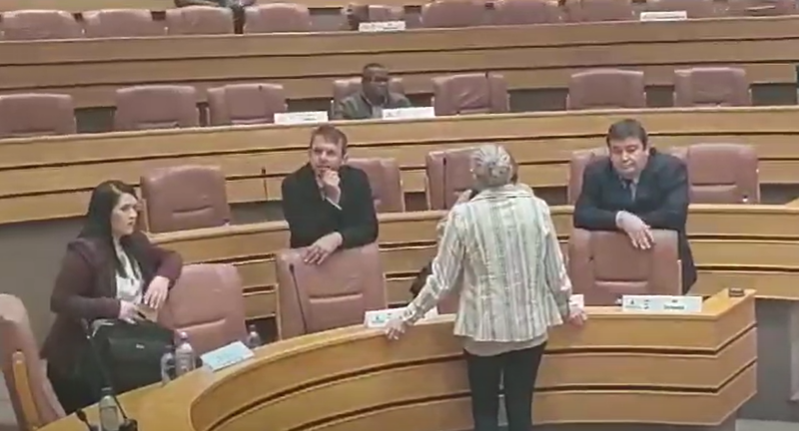 Vier lede van DA-koukus in Mangaung bedank | News Article