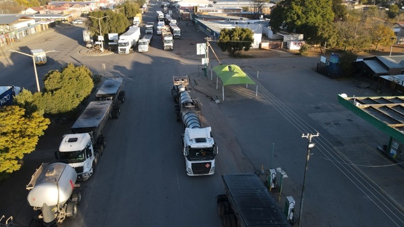 N12 and R34 still partially blocked by #TruckDrivers N12 and R34 still partially blocked by #TruckDrivers | News Article