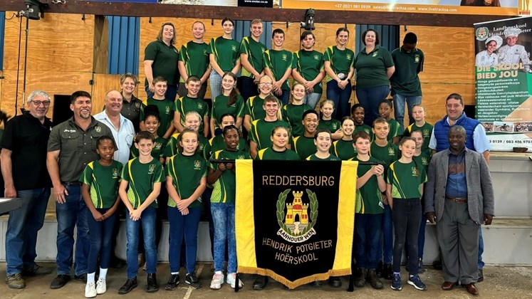 Leerders tops met skaapskeer en wolklassering Leerders tops met skaapskeer en wolklassering | News Article