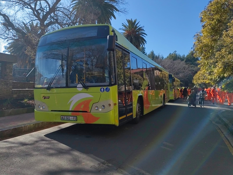 Theatrical display for minister's visit in Mangaung | News Article