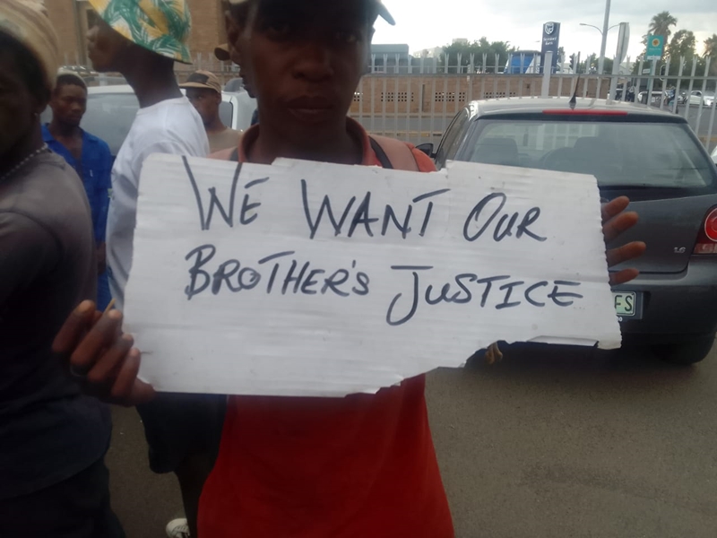 Betogings in Kimberley ná polisie man doodskiet | News Article