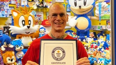 Sonic the Hedgehog collection earns US man world record | News Article
