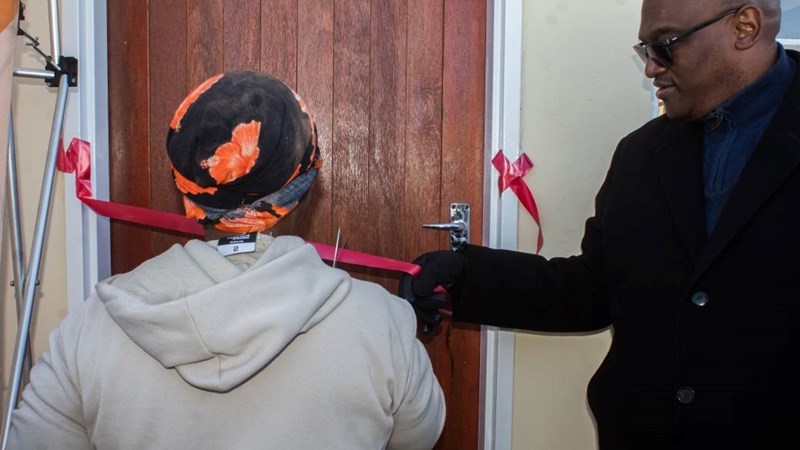 Northern Cape government hands over homes in towns | News Article