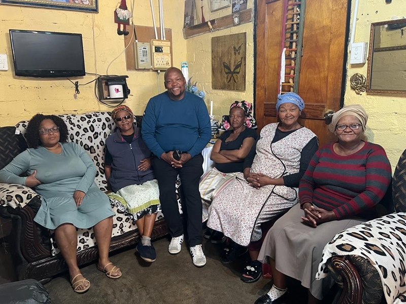 Tienerseun van Upington glo deur familievriend vermoor  | News Article