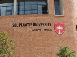 Sol Plaatje University gives in to students’ food demands | News Article