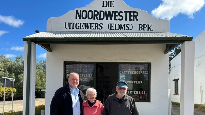 ‘Nie totsiens, maar vaarwel’: Noordwester-koerantgroep sluit deure | News Article