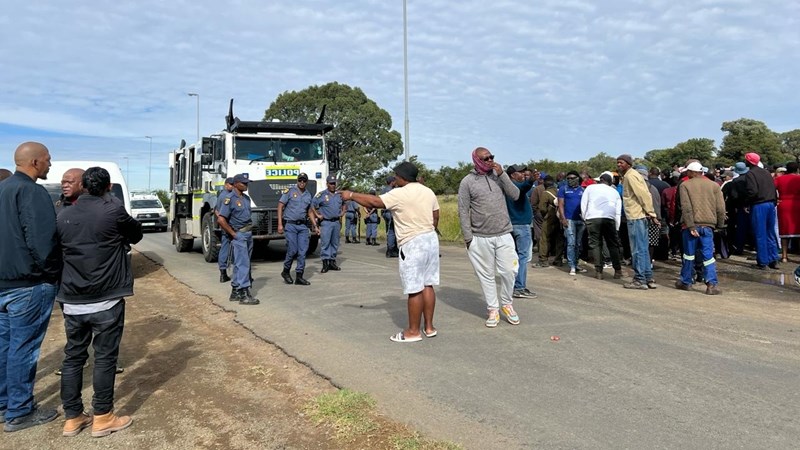 Bloemfontein-grondbesetting: Spanning is op Breekpunt - VIDEO's, FOTO's Bloemfontein-grondbesetting: Spanning is op Breekpunt - VIDEO's, FOTO's | News Article