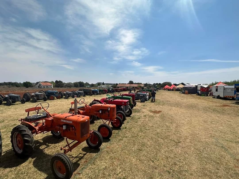 Tiende Familietrekkerfees in Bloemfontein gehou | News Article