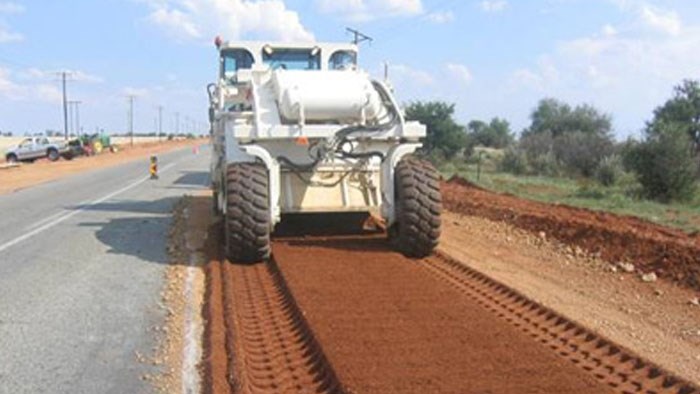 Contractor that fails to finish North West roads receives new one Contractor that fails to finish North West roads receives new one | News Article