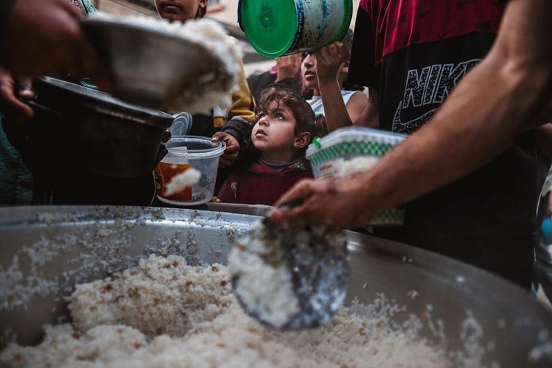  Israel kondig ‘tydelike’ opening van roetes vir hulpverlening in Gasa aan | News Article