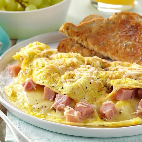 Your Weekend Breakfast Recipe - Ham and Swiss omelette | News Article