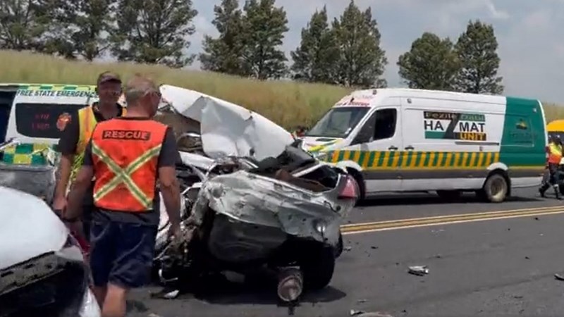 Four killed in N3 crash in Free State | News Article