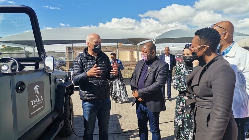 Free State’s first electric 4x4 Safari vehicle described as a world-first Free State’s first electric 4x4 Safari vehicle described as a world-first | News Article
