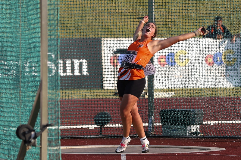 Geel breaks SA hammer throw record | News Article
