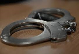 Duo nabbed for business robbery in FS | News Article