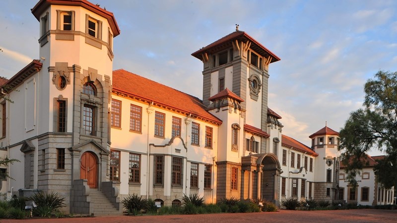 UV ontken aantygings oor buitelandse werknemers UV ontken aantygings oor buitelandse werknemers | News Article
