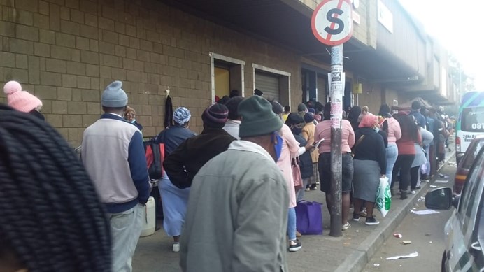 High volumes of shoppers at Vaal CBD's | News Article