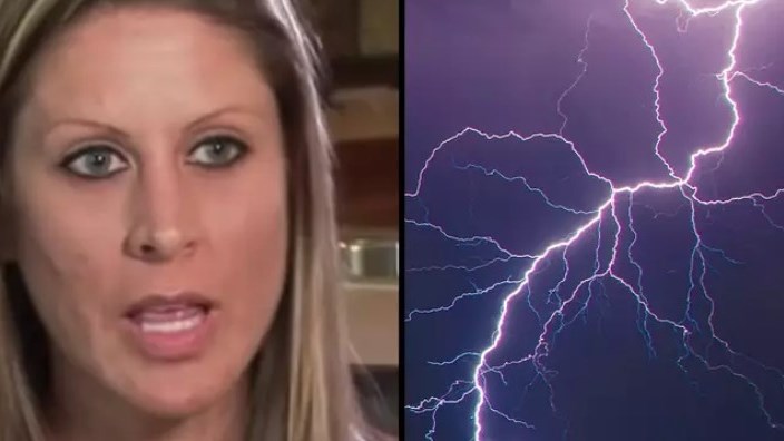 Weird Wide Web - Vrou vertel van haar ondervinding met weerlig Weird Wide Web - Vrou vertel van haar ondervinding met weerlig | News Article