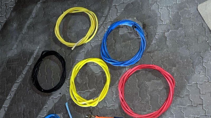 Drie vas naby Kimberley vir vermeende koperdiefstal Drie vas naby Kimberley vir vermeende koperdiefstal | News Article