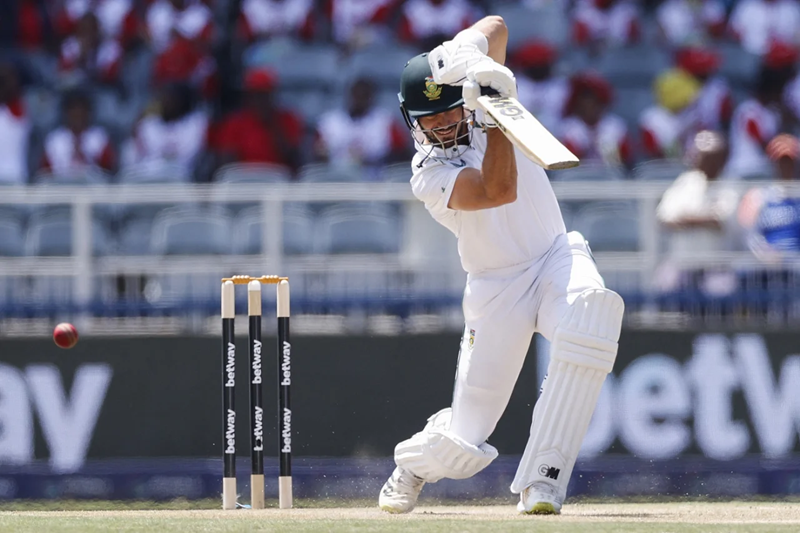 Markram, De Zorzi hit half-centuries on day one | News Article