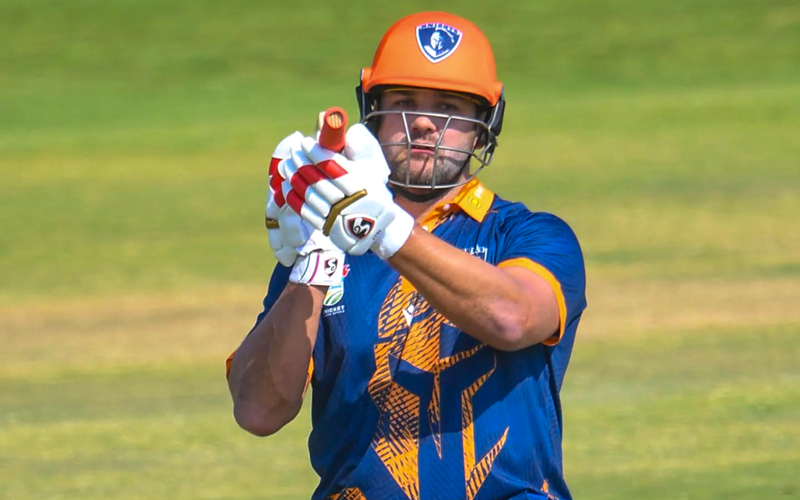Rossouw fireworks power Knights to emphatic win over Heat | News Article