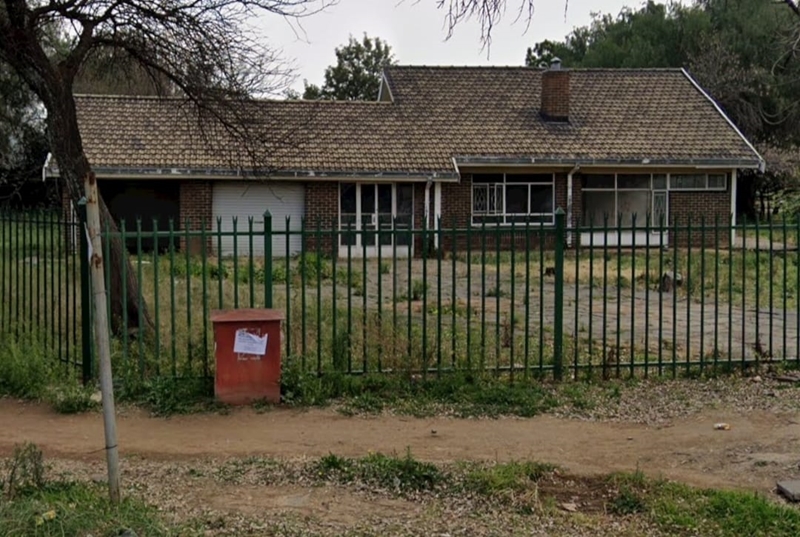 Leë regeringseiendom in Bloemfontein glo ’n misdaadnes | News Article