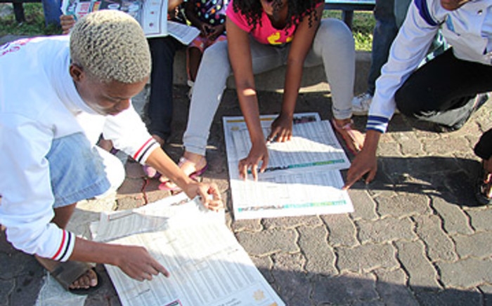 Over 900 000 matriculants anxiously awaiting matric results - Vimarsana News