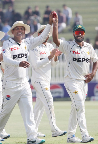 England capitulate in Rawalpindi to give Pakistan Test series win | News Article