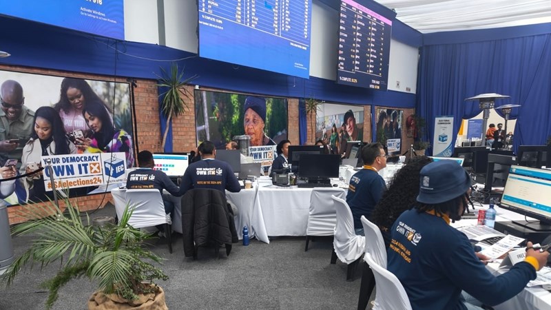 #OFMElectionWatch: Noord-Kaapse stemme word Donderdag klaar getel #OFMElectionWatch: Noord-Kaapse stemme word Donderdag klaar getel | News Article