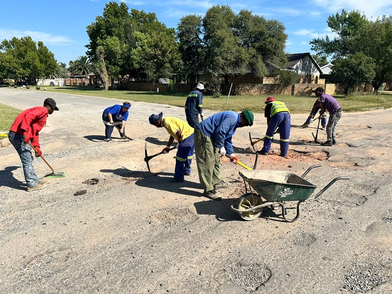 ‘Gatvol’: Klerksdorpers vul self slaggate | News Article