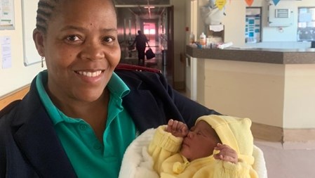 MUCPP delivers 4 babies despite Bloemfontein power outage | News Article