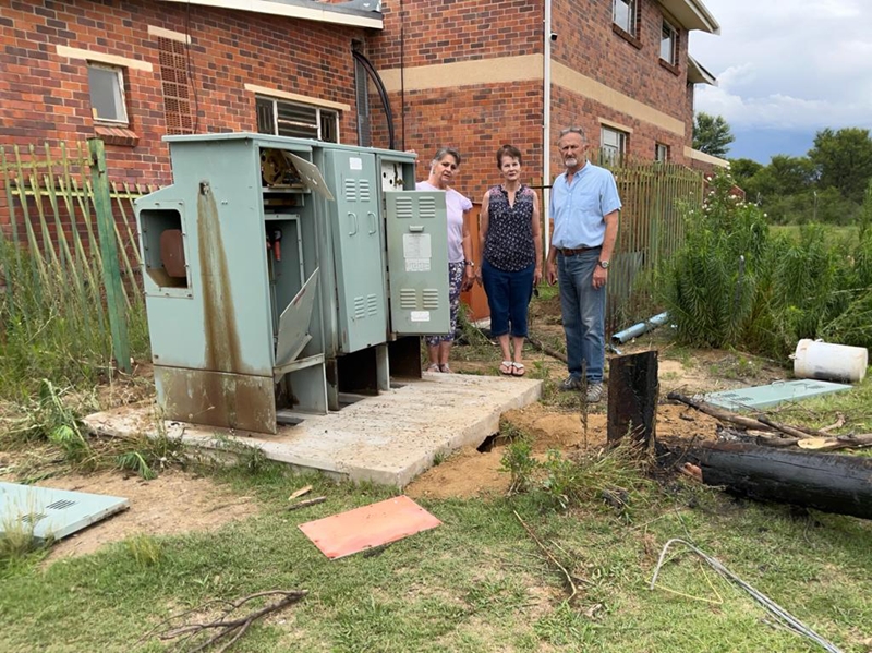 Droë Kersfees vir Theunissen ná vandalisme by wateraanleg midde-in betalingsgeskil | News Article