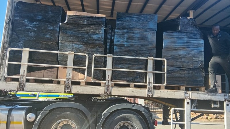Colesberg-handelaar het 7 dae om te bewys miljoene se sigarette is wettig | News Article