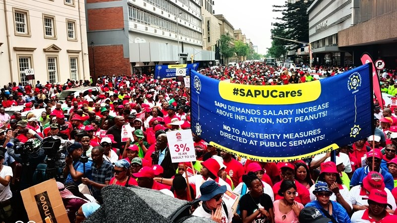 Police union parts ways with Saftu | News Article