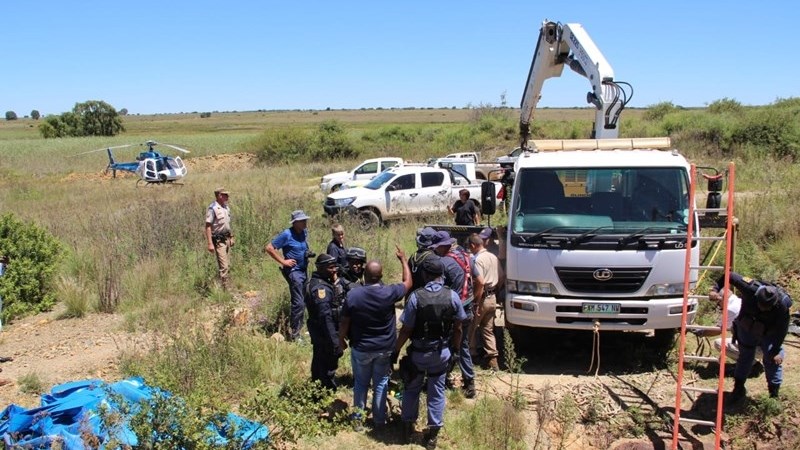 Stilfontein suspected illegal miners illegally in SA | News Article