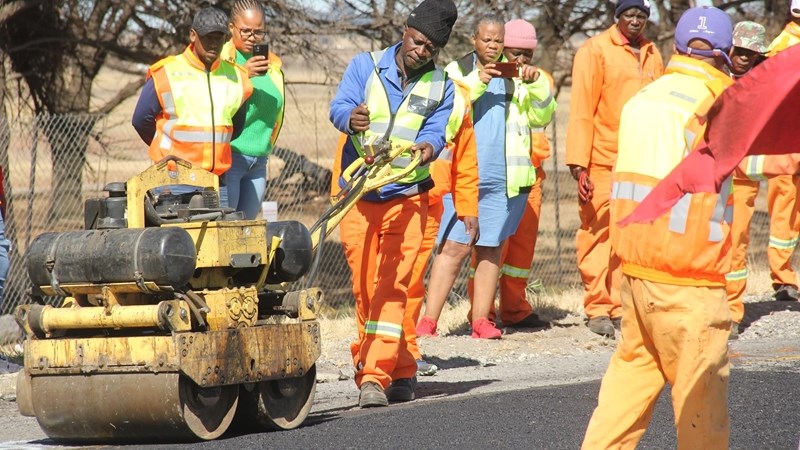 #OperationValaZonke: Thousands of potholes repaired in Free State | News Article