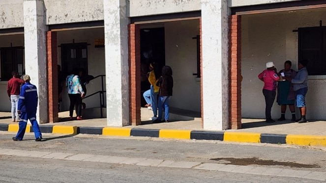 Munisipale vergadering oor bedrog gaan toe sonder kworum voort Munisipale vergadering oor bedrog gaan toe sonder kworum voort | News Article